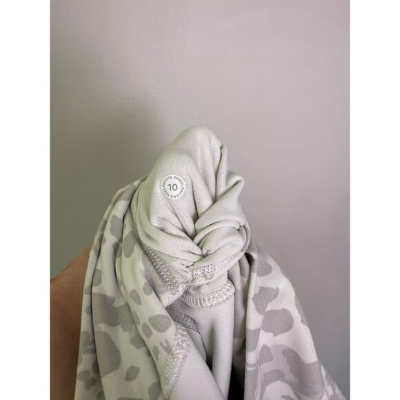 Lululemon Align High-Rise Crop 17” Cheetah Camo Antique White Multi Size 10 - Picture 5 of 7